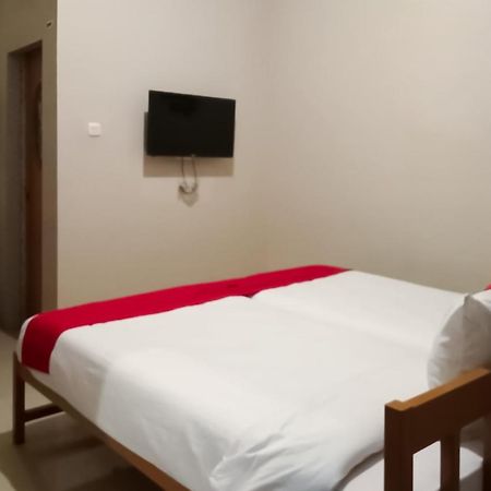 Reddoorz At Joyce Guest House Medan Exteriér fotografie