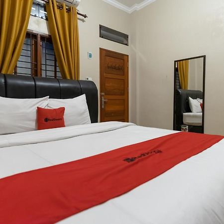 Reddoorz At Joyce Guest House Medan Exteriér fotografie