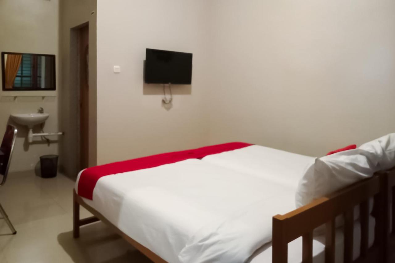 Reddoorz At Joyce Guest House Medan Exteriér fotografie
