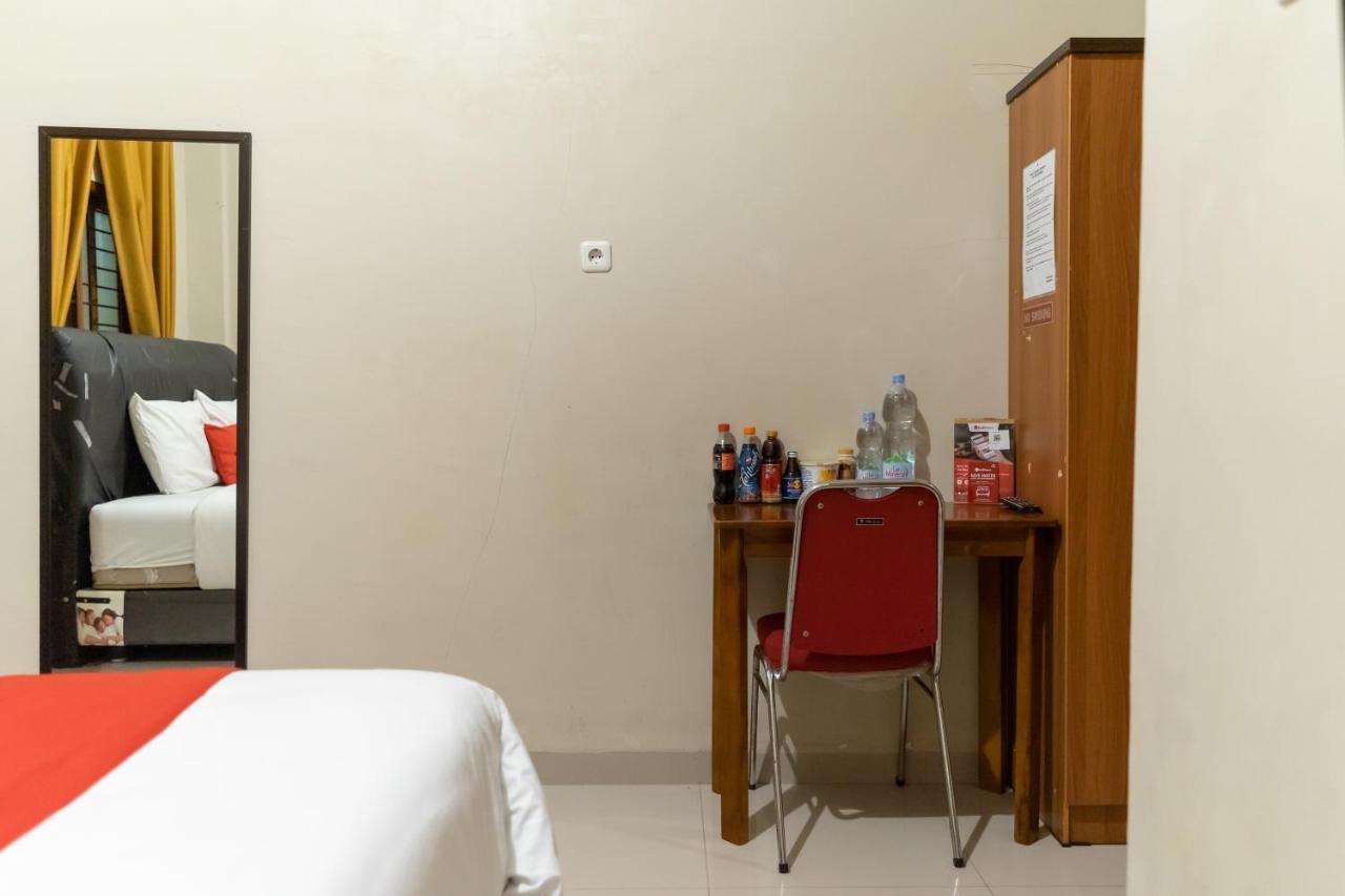 Reddoorz At Joyce Guest House Medan Exteriér fotografie