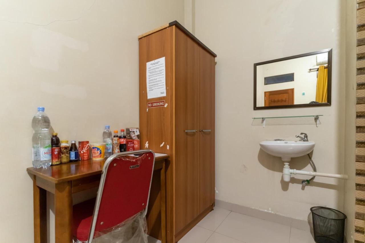 Reddoorz At Joyce Guest House Medan Exteriér fotografie