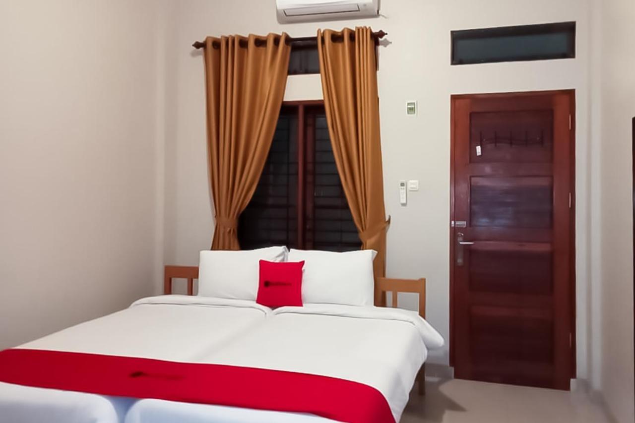 Reddoorz At Joyce Guest House Medan Exteriér fotografie