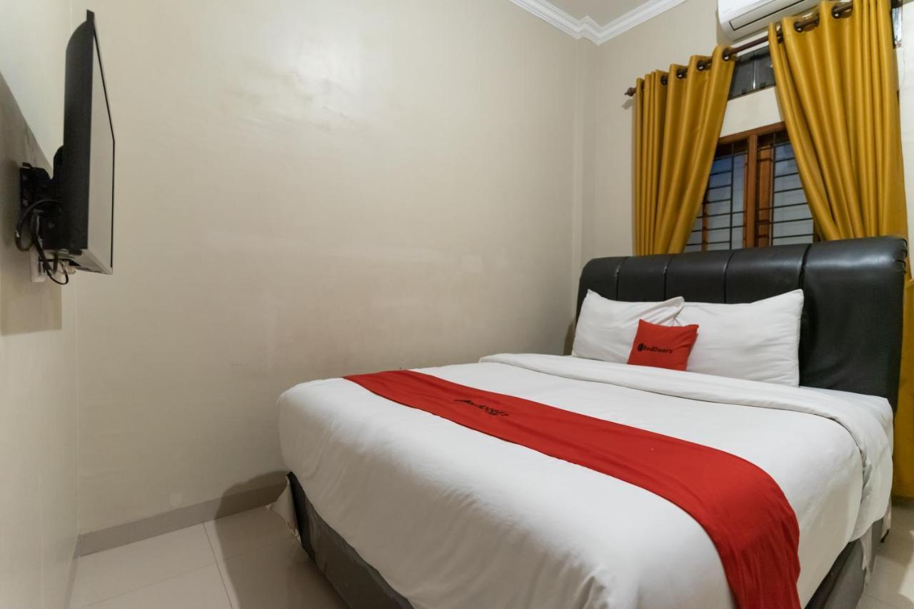 Reddoorz At Joyce Guest House Medan Exteriér fotografie